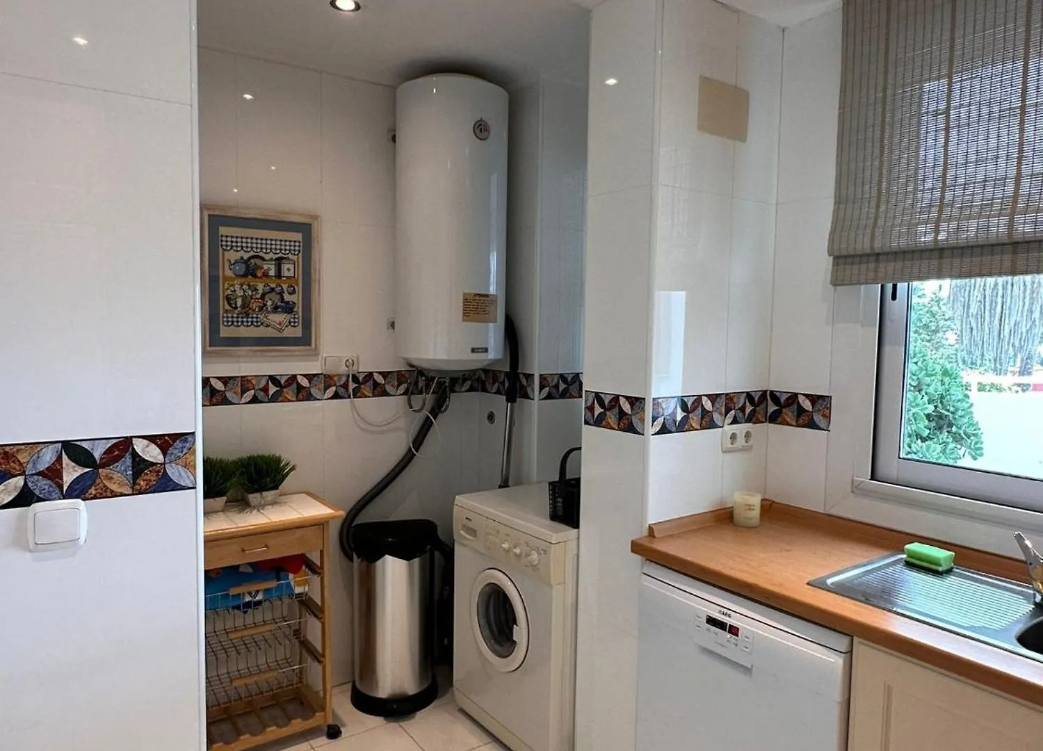 Esmeralda Beach Apartment Golden Mile Марбелья